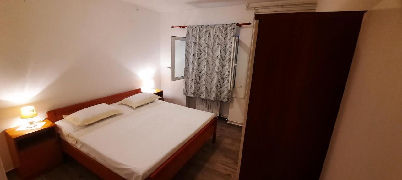 Apartmani "Alenka" Primošten Zewnętrze zdjęcie