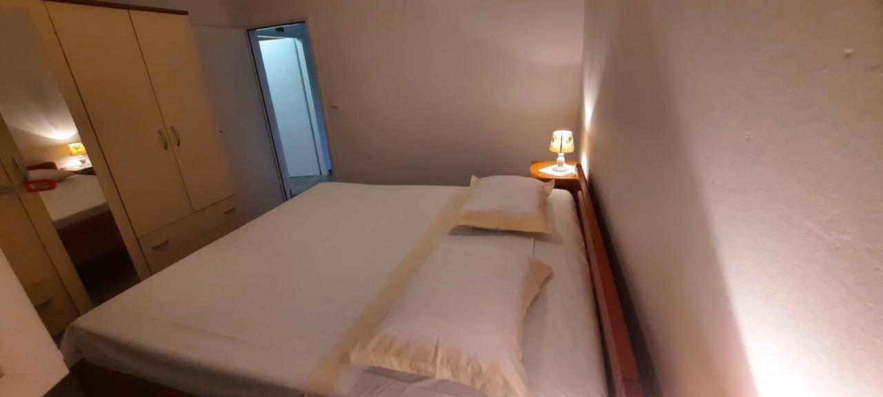 Apartmani "Alenka" Primošten Zewnętrze zdjęcie