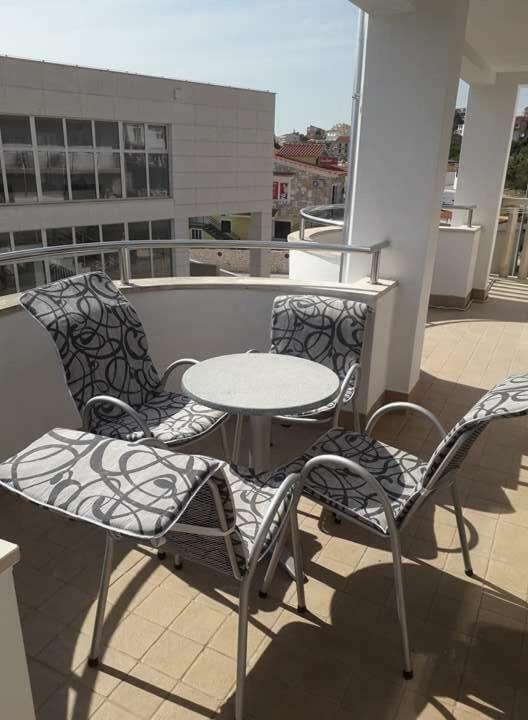 Apartmani "Alenka" Primošten Zewnętrze zdjęcie