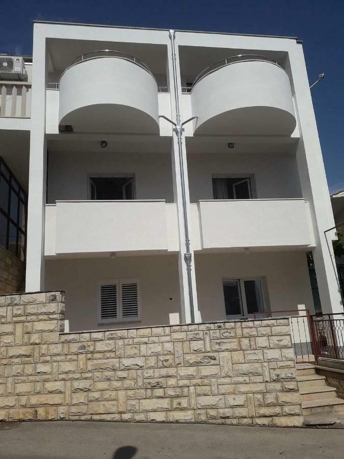 Apartmani "Alenka" Primošten Zewnętrze zdjęcie
